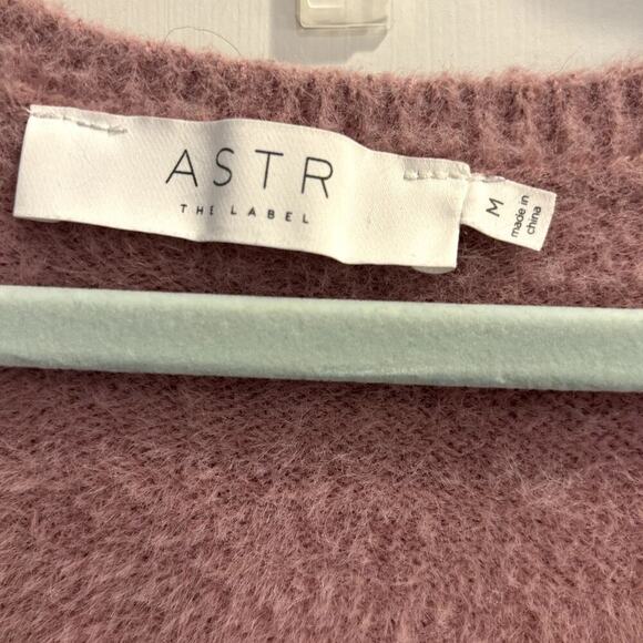 ASTR the Label Light Pink Fuzzy Crewneck Sweater Soft Size Medium - Picture 2 of 3